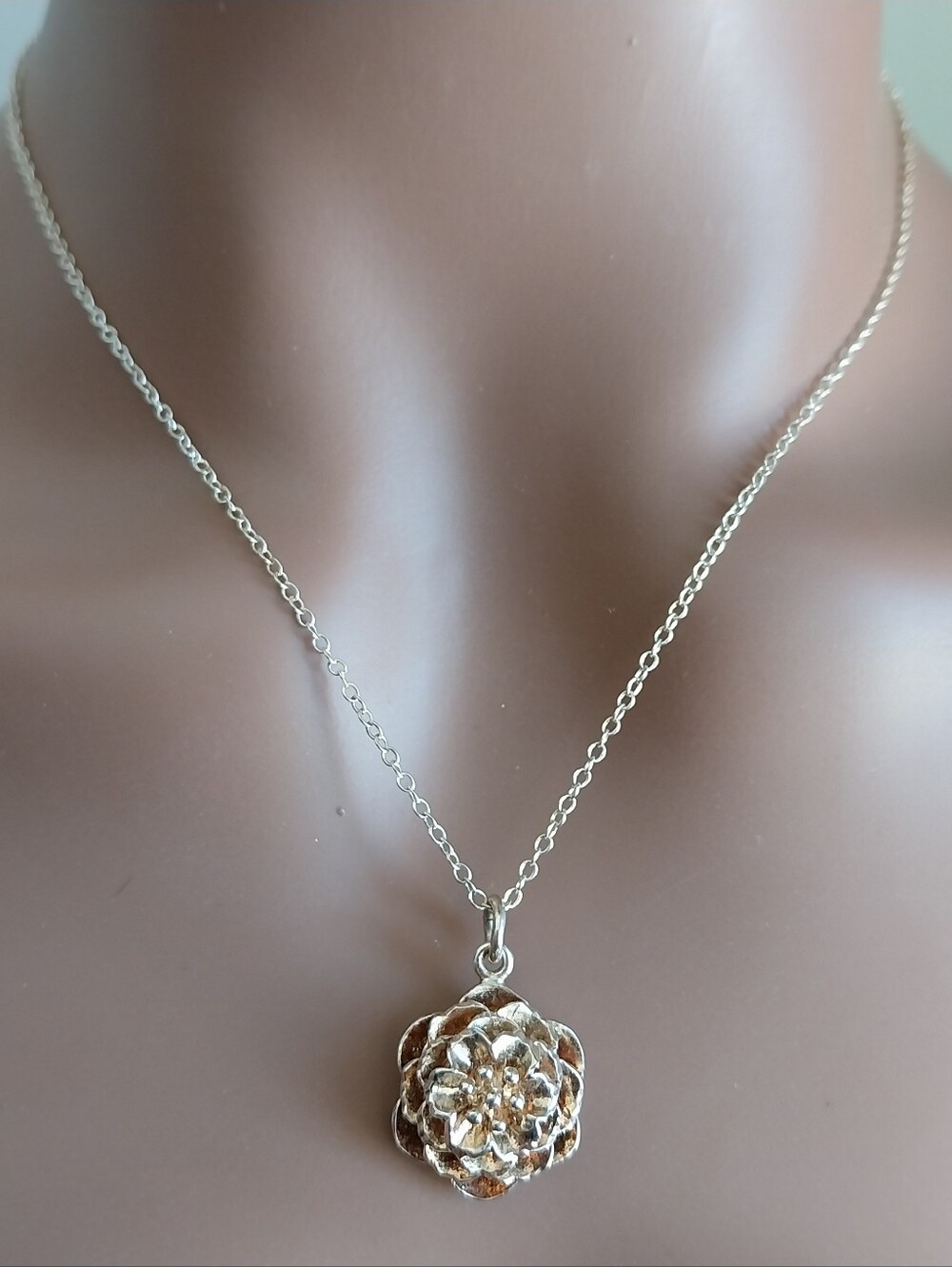 Vintage Silver Floral Pendant Necklace - Silver